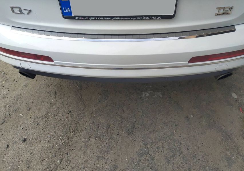 Накладка на задній бампер для Audi Q7 2005-2015 (Carmos) NZB-71933 фото