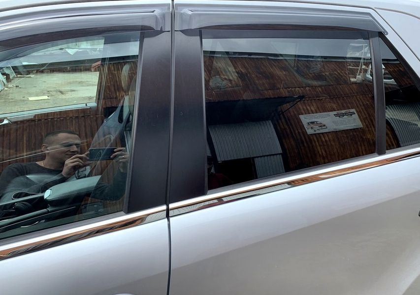 Ветровики для Mercedes ML W164 (4 шт) DOK-66027 фото