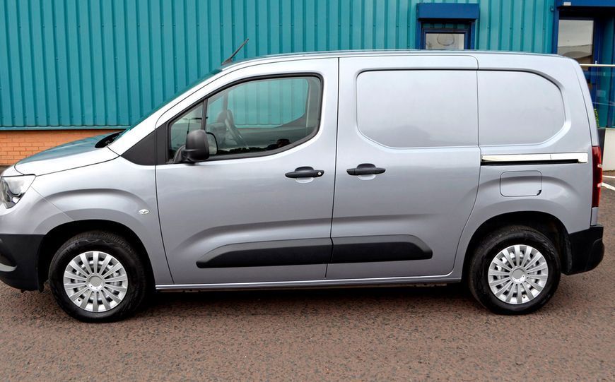 Молдинг зсувних дверей для Opel Combo 2019+, 2 шт (Omsa Line) MDV-131113 фото