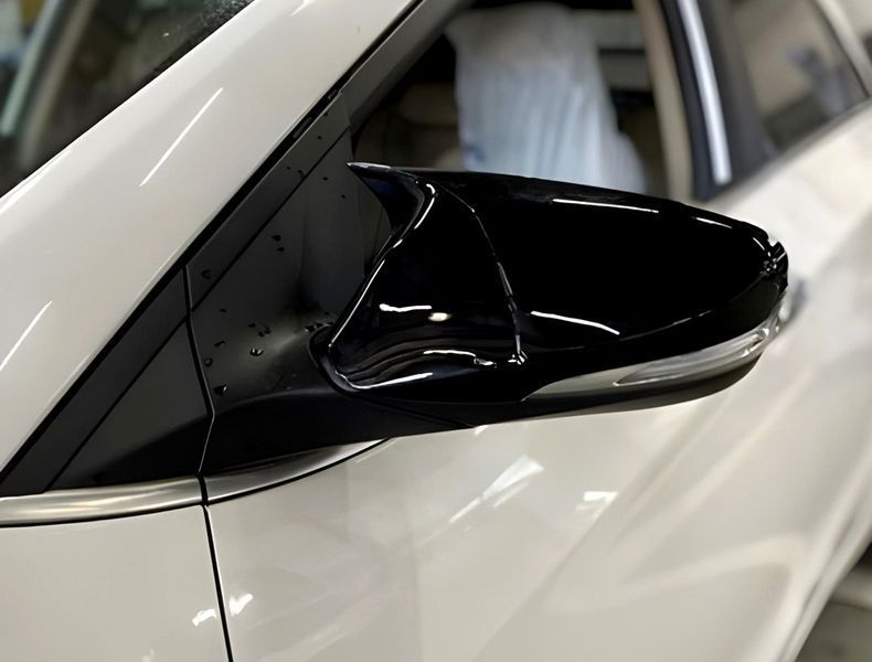 Накладки на зеркала BMW-style для Hyundai i30 2012-2017 (с вырезом под поворот) ZRK-89786 фото