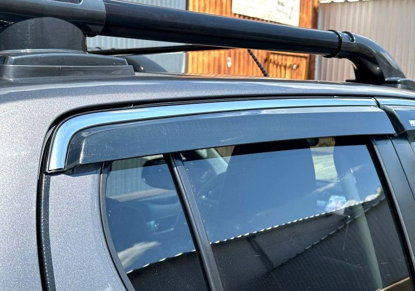 Вітровики для Toyota Hilux 2015+ (4 шт) DOK-69386 фото