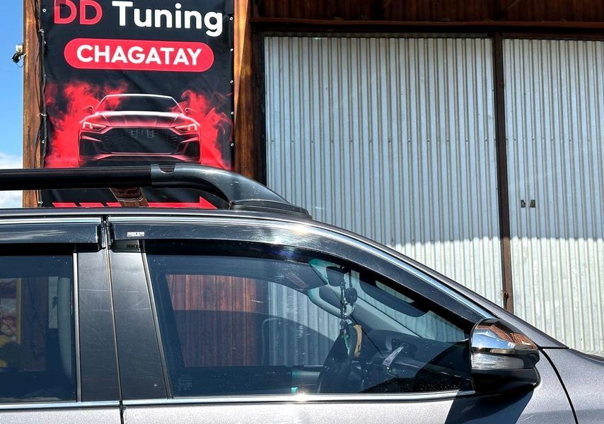 Вітровики для Toyota Hilux 2015+ (4 шт) DOK-69386 фото