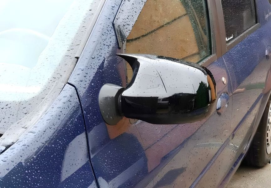 Накладки на зеркала BMW-Style для Dacia Duster 2008-2018 ZRK-128168 фото
