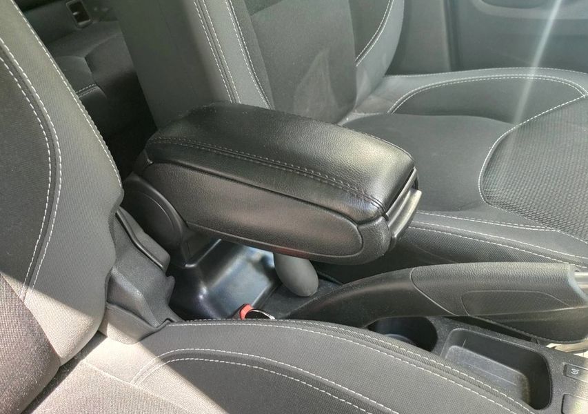 Подлокотник в подстаканник для Renault Clio 4 2012-2019 PLK-16742 фото