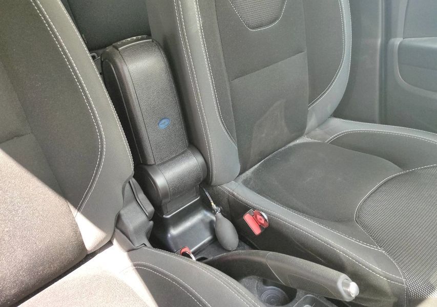 Подлокотник в подстаканник для Renault Clio 4 2012-2019 PLK-16742 фото