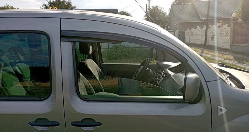 Ветровики для Mercedes Citan 2013+ (2 шт) DOK-88897 фото