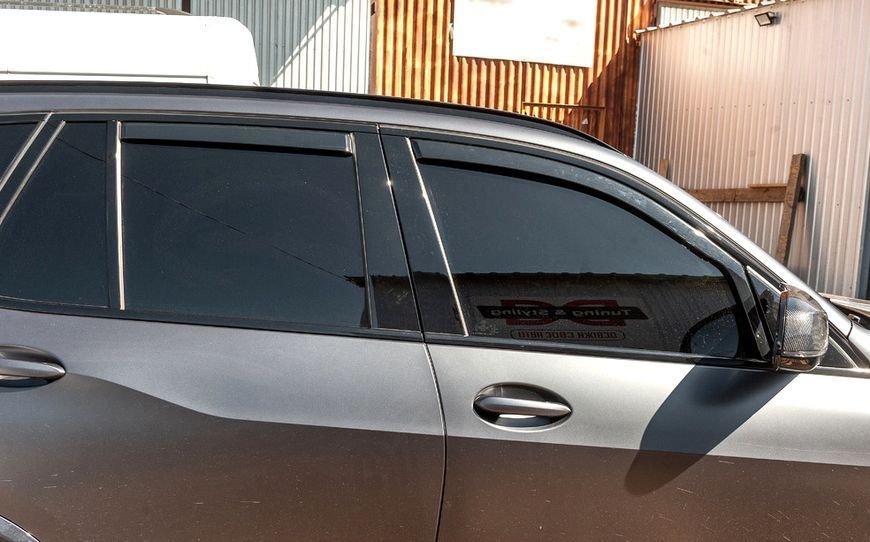 Вітровики для BMW X5 G05 2019+ (4 шт) DOK-130061 фото
