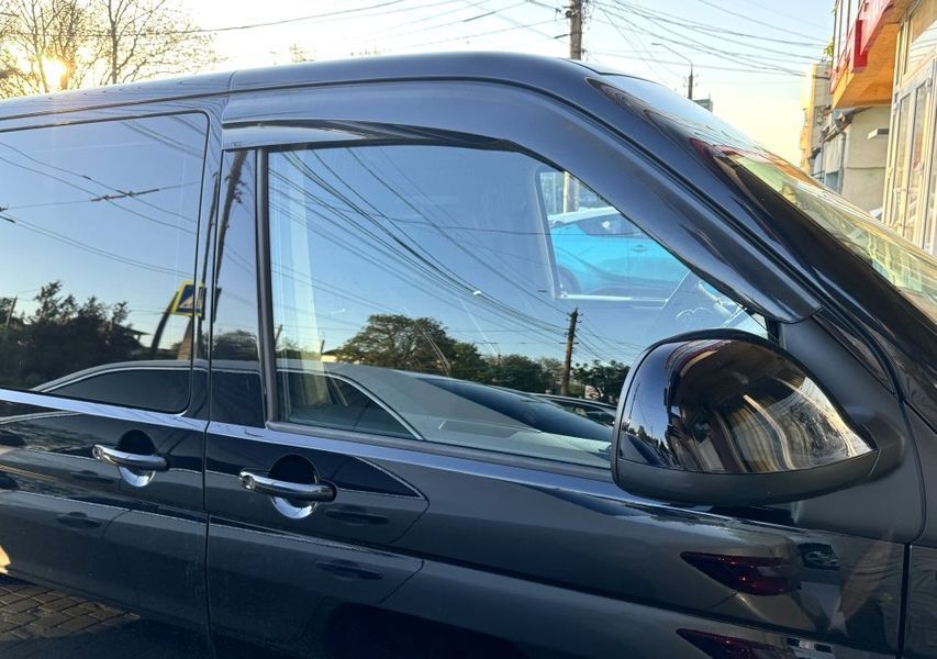 Вітровики для Volkswagen T5 Caravelle 2004-2010 (2 шт) DOK-88913 фото