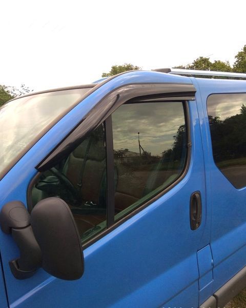 Ветровики для Opel Vivaro 2001-2015 (2 шт) DOK-88886 фото